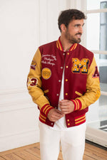 American College's burgundy varsity: wool and gold-yellow leather. - Image n°3