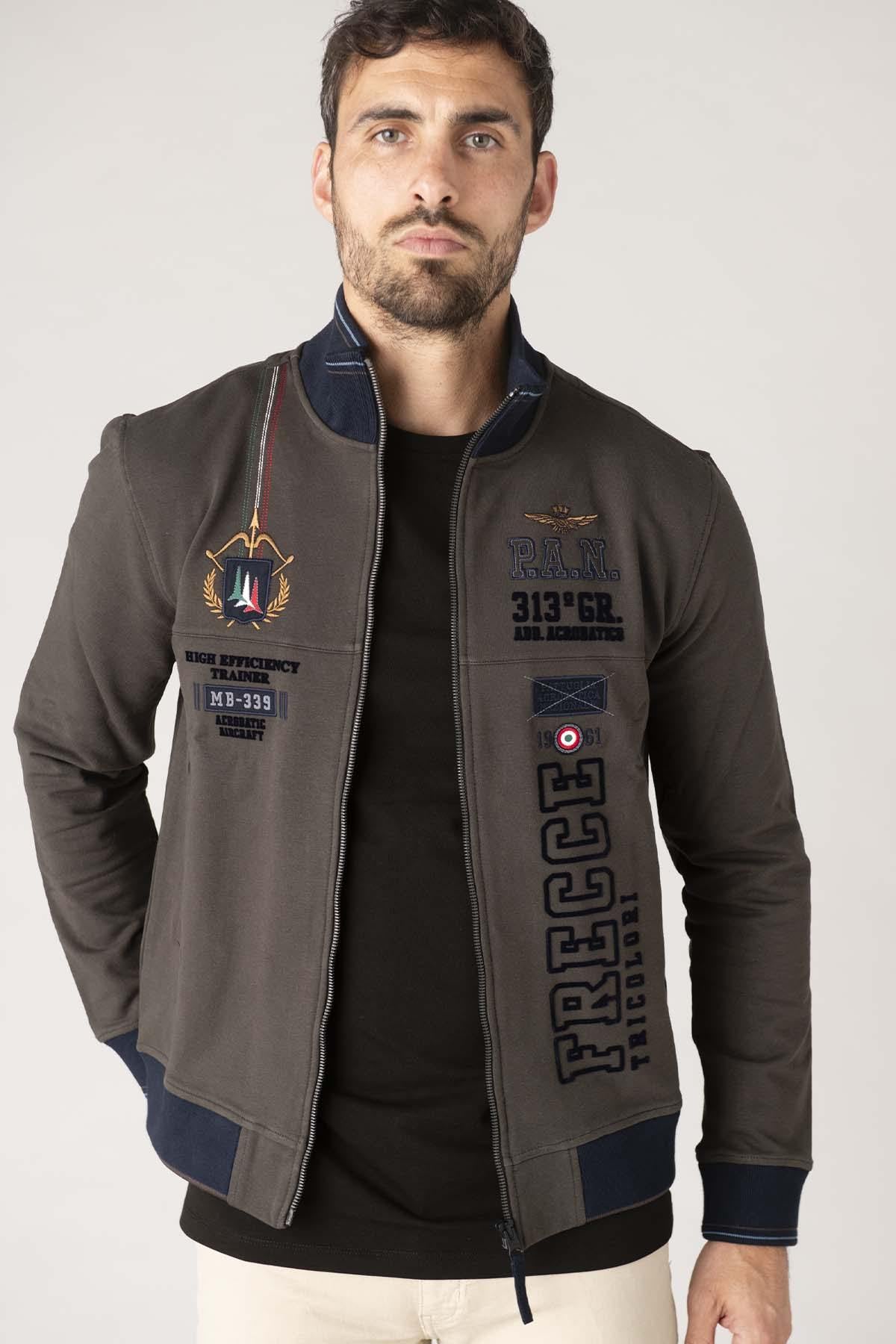 Brown cotton jacket with military aviation embroidery - Image n°1