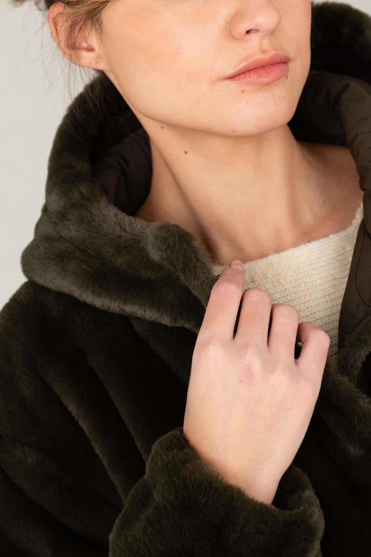 Women's kaki jacket in two materials, ideal for autumn and winter. - Image n°3