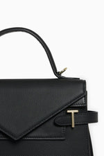 Emilie double flap handbag in black leather - Image n°4
