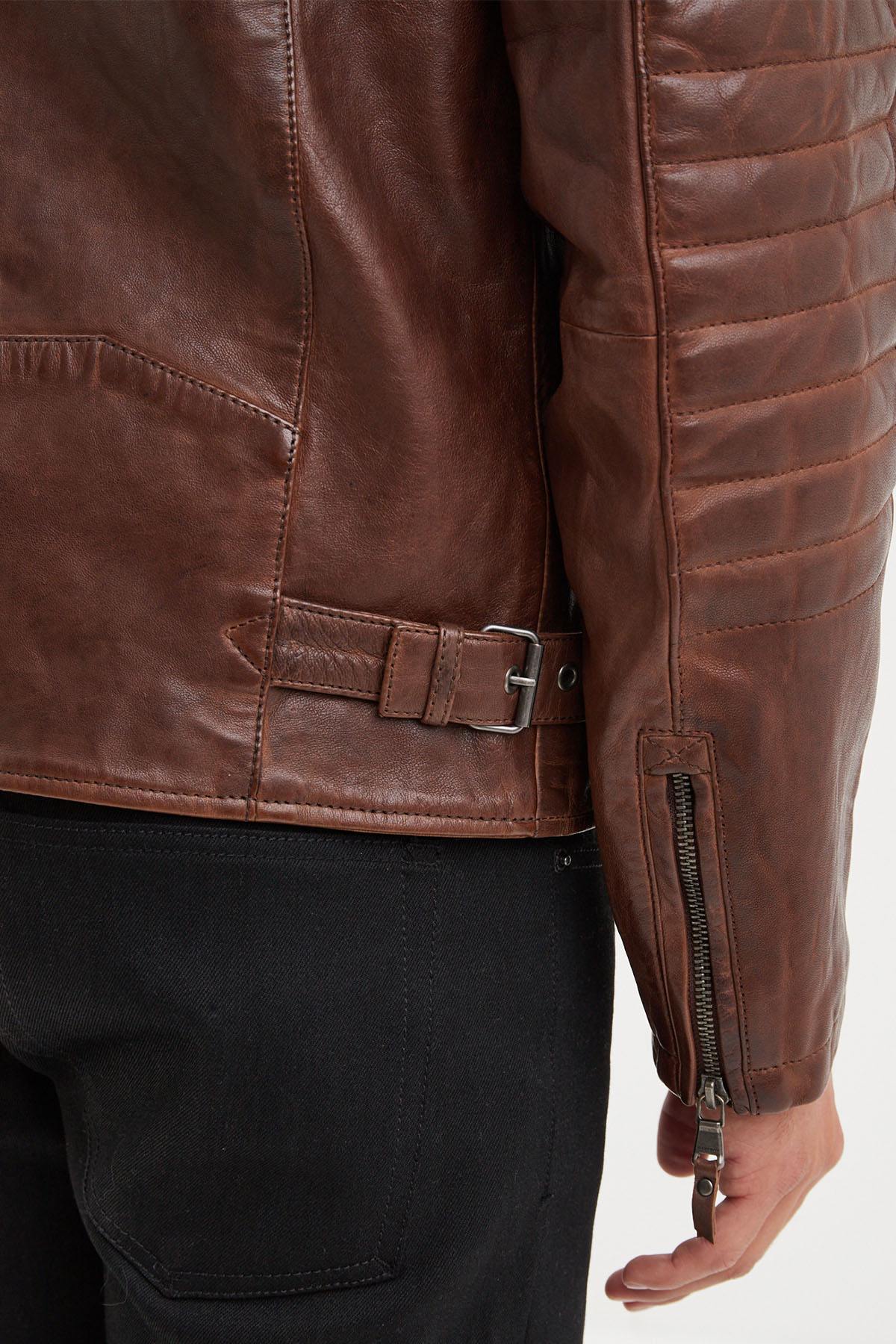 Dark cognac lambskin biker jacket with quilted shoulders and straps. - Image n°6