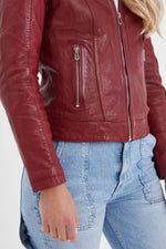 Red leather jacket with biker collar for women - Image n°9