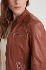 Cognac lambskin jacket: moto collar, silver zips, floral-lined. - Image n°2