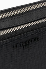 Stylish black leather shoulder bag for men - Image n°4