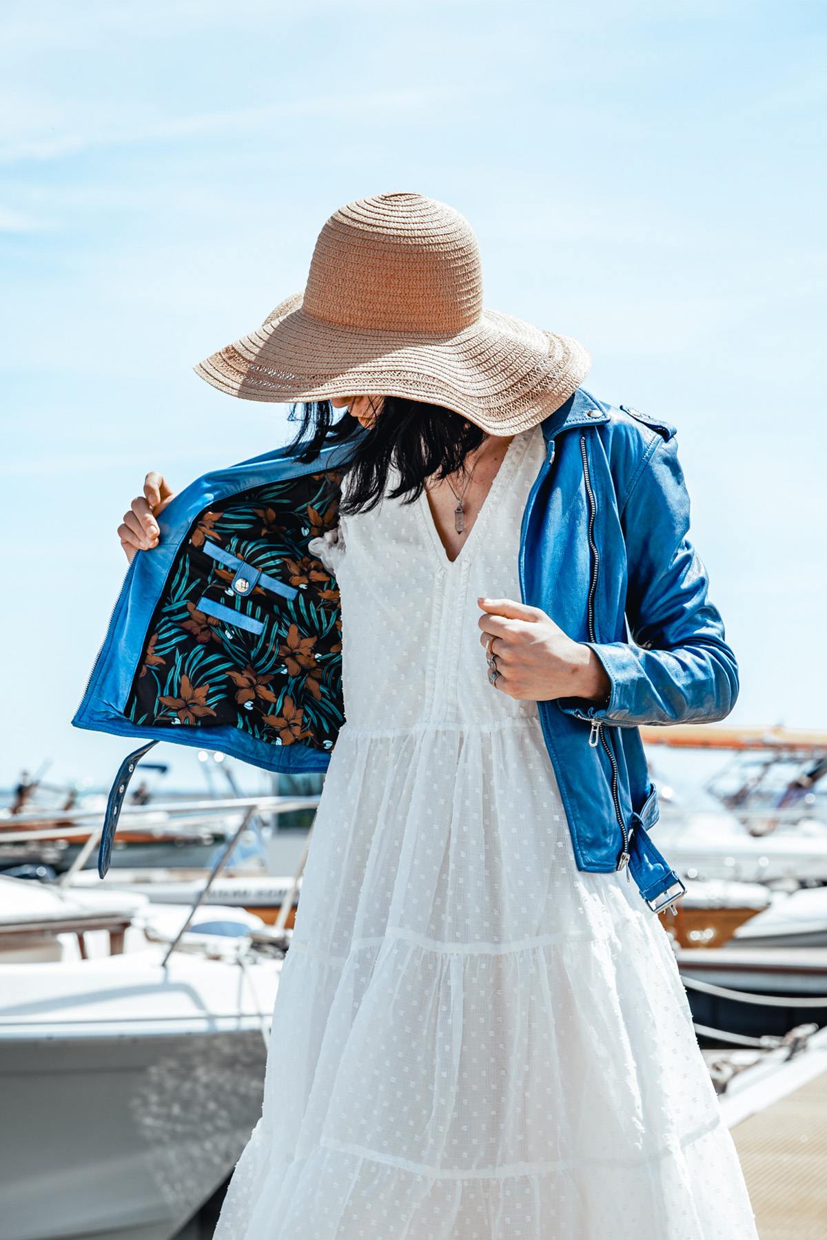 Blue water lambskin perfecto with floral lining and . - Image n°12
