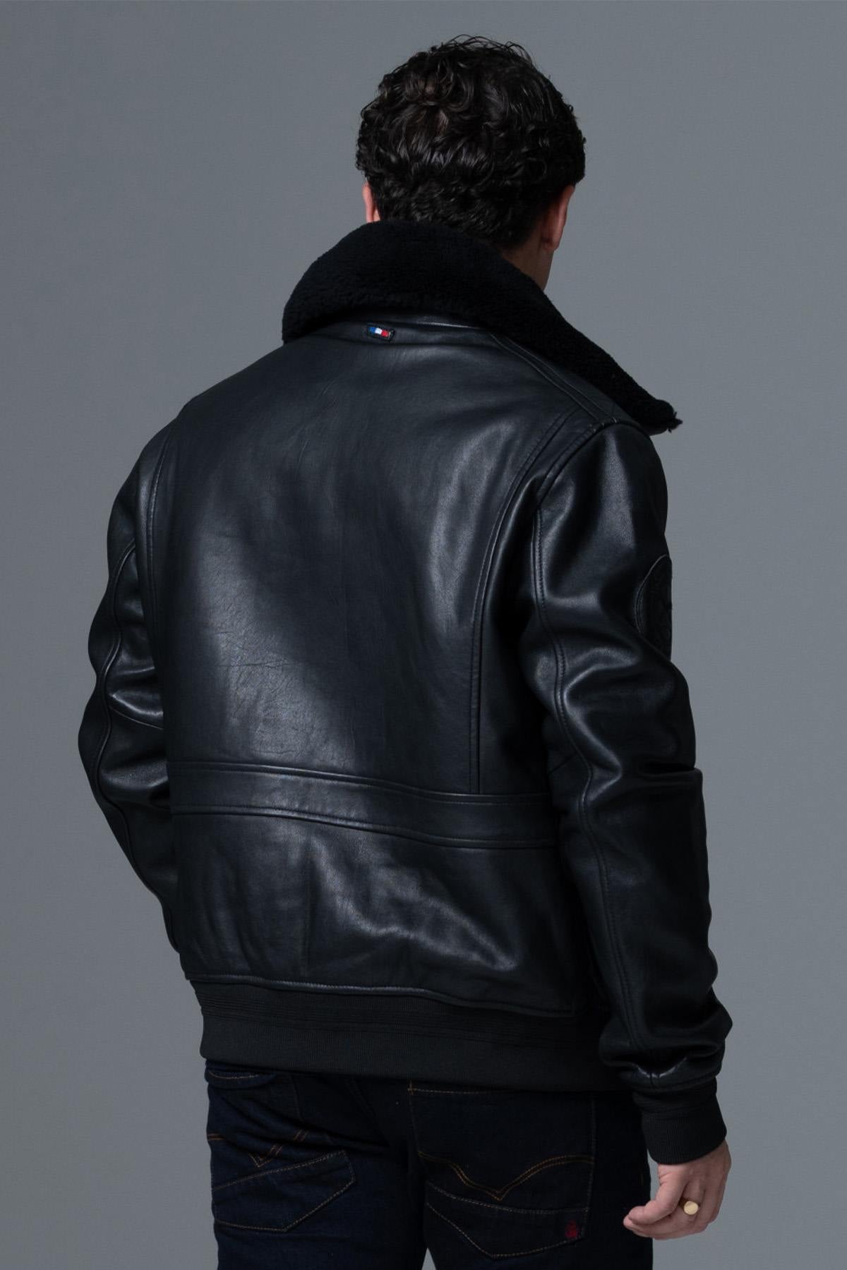 French Air and Space Force-endorsed lambskin aviator jacket in black. - Image n°3