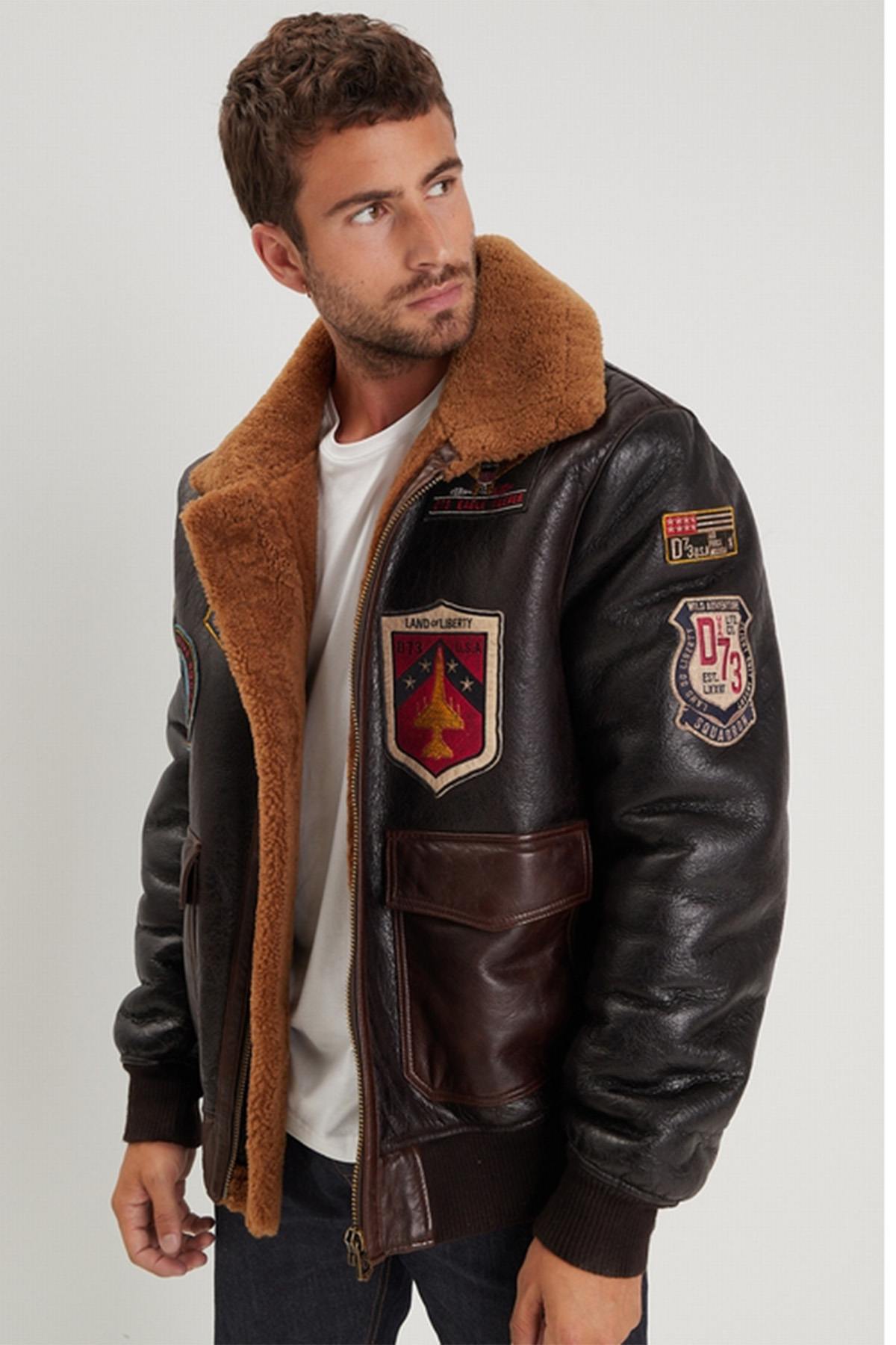 Aviator jacket in tobacco cognac. Fur collar, badge trims, slim fit. - Image n°3