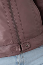 Washed cognac sheep leather, slim fit. Biker collar and zip details. - Image n°5