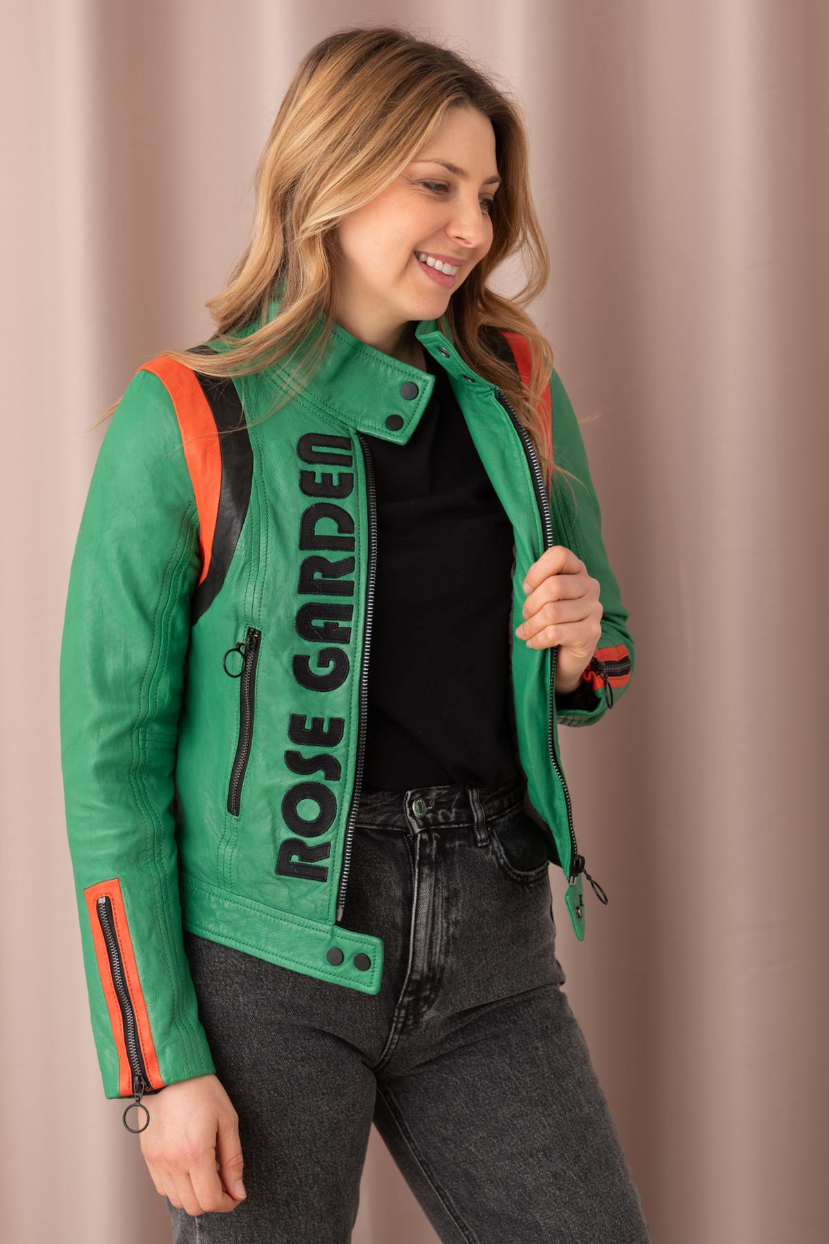 Vivid green lambskin jacket with a biker collar and relaxed fit. - Image n°7