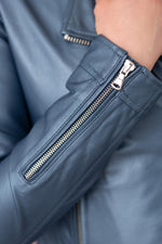 Metallic cobalt lambskin perfecto, slim fit, sharp and contemporary. - Image n°2