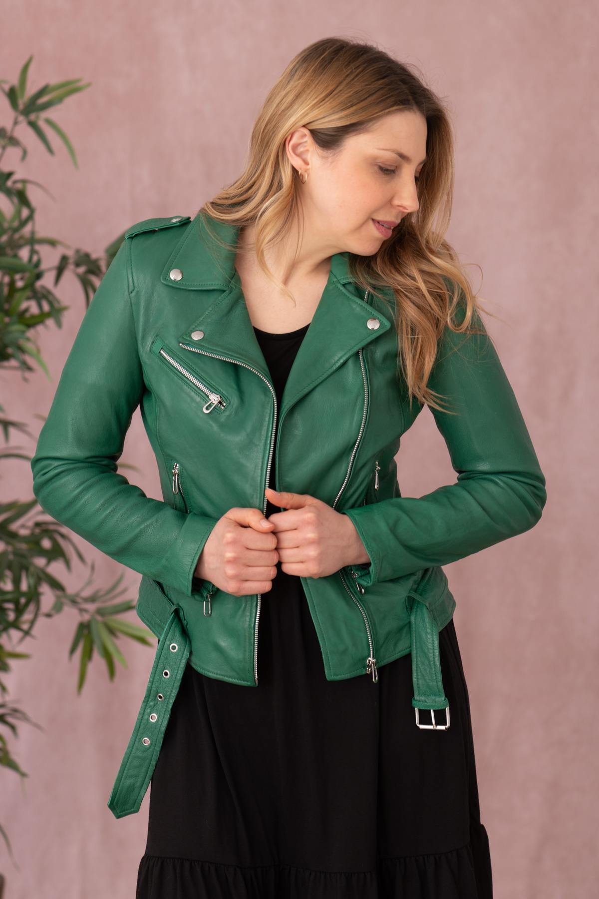 Slim biker jacket in lambskin. Holly Green, waxed finish. - Image n°1