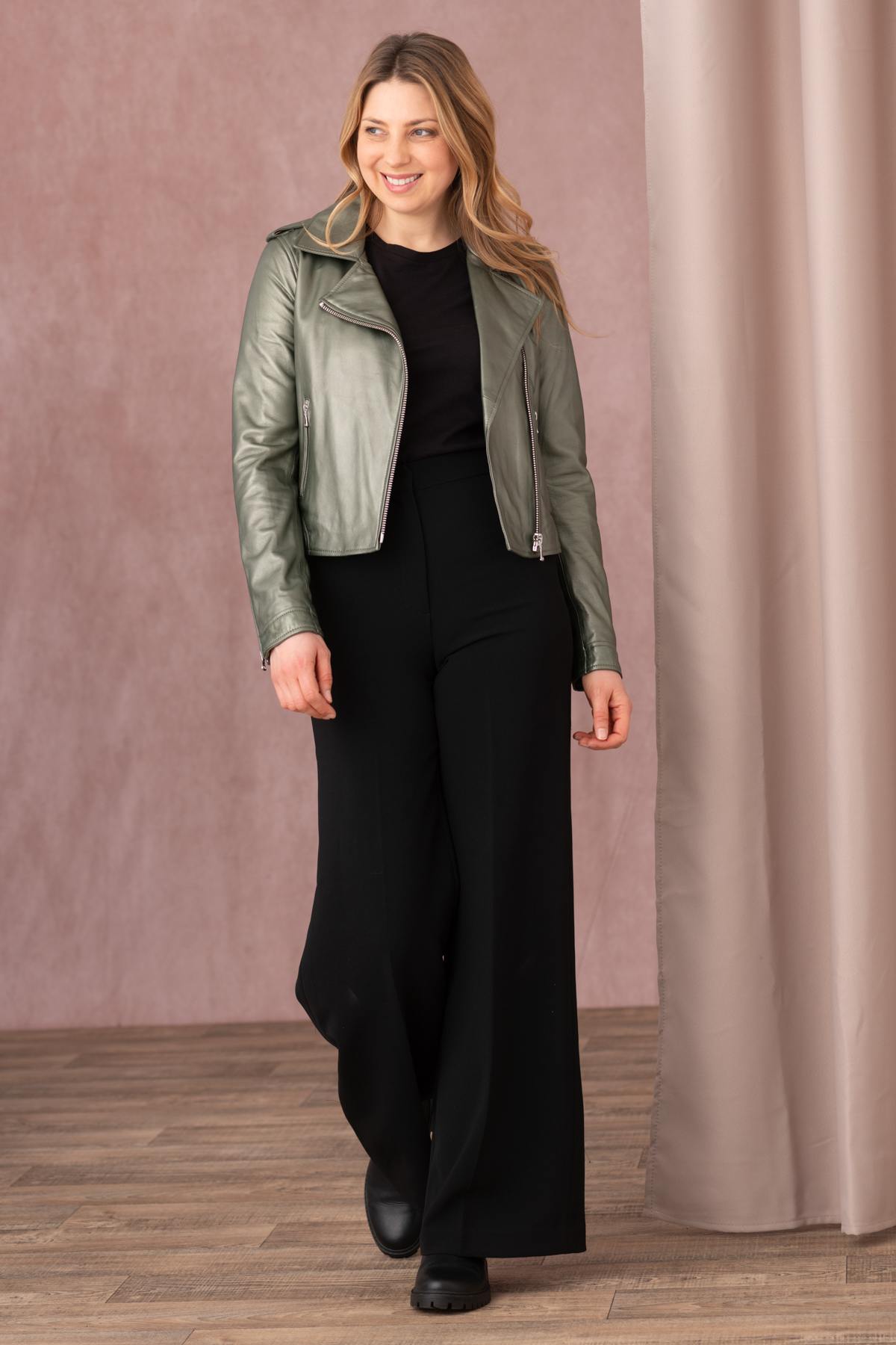 A metallic dark green sheepskin biker jacket, bold and seasonless. - Image n°5
