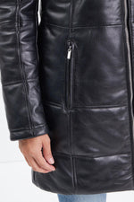 Mid-length lambskin coat with detachable hood for chic autumn wear. - Image n°5