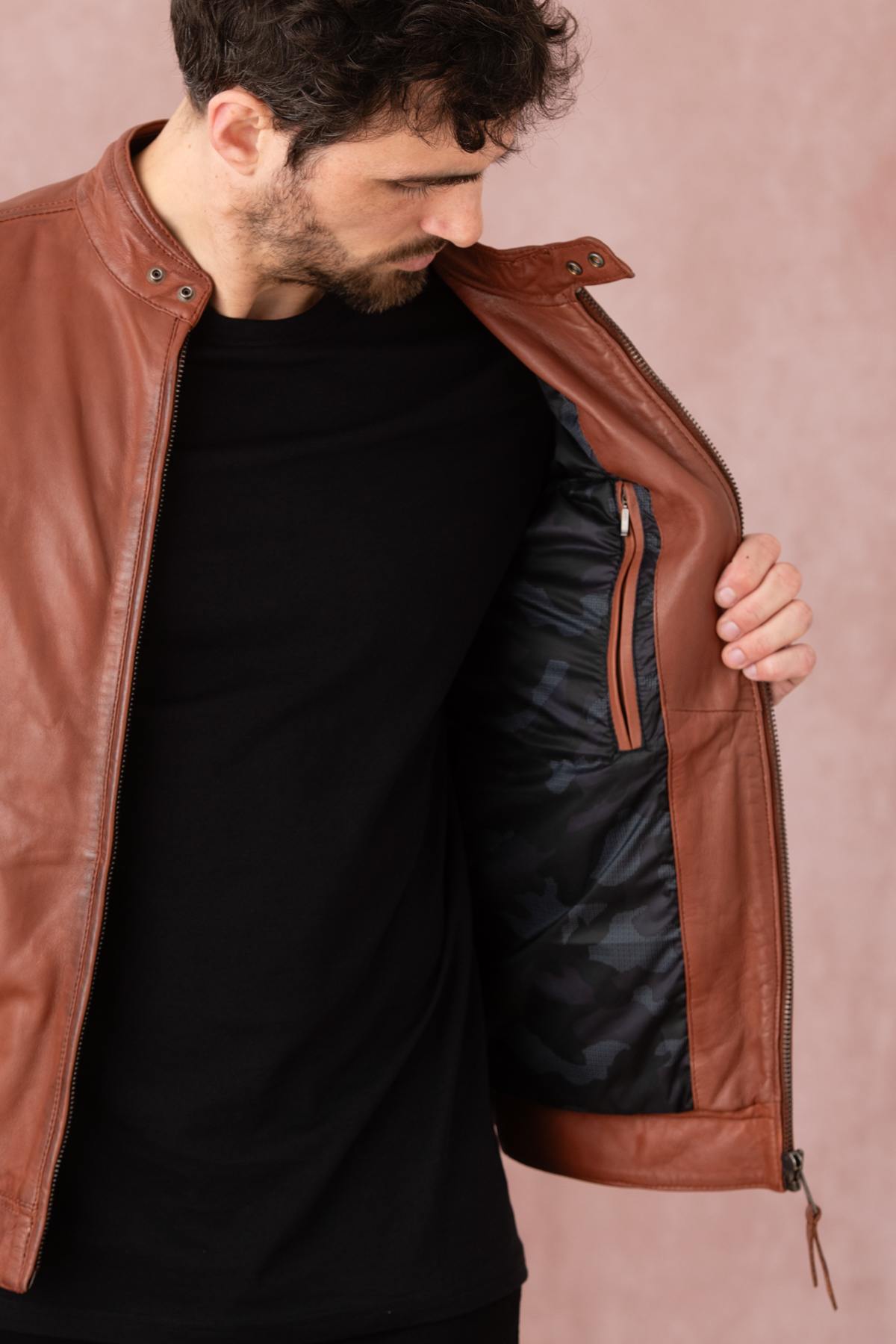 Cognac sheepskin biker jacket, rugged yet refined for urban style. - Image n°8