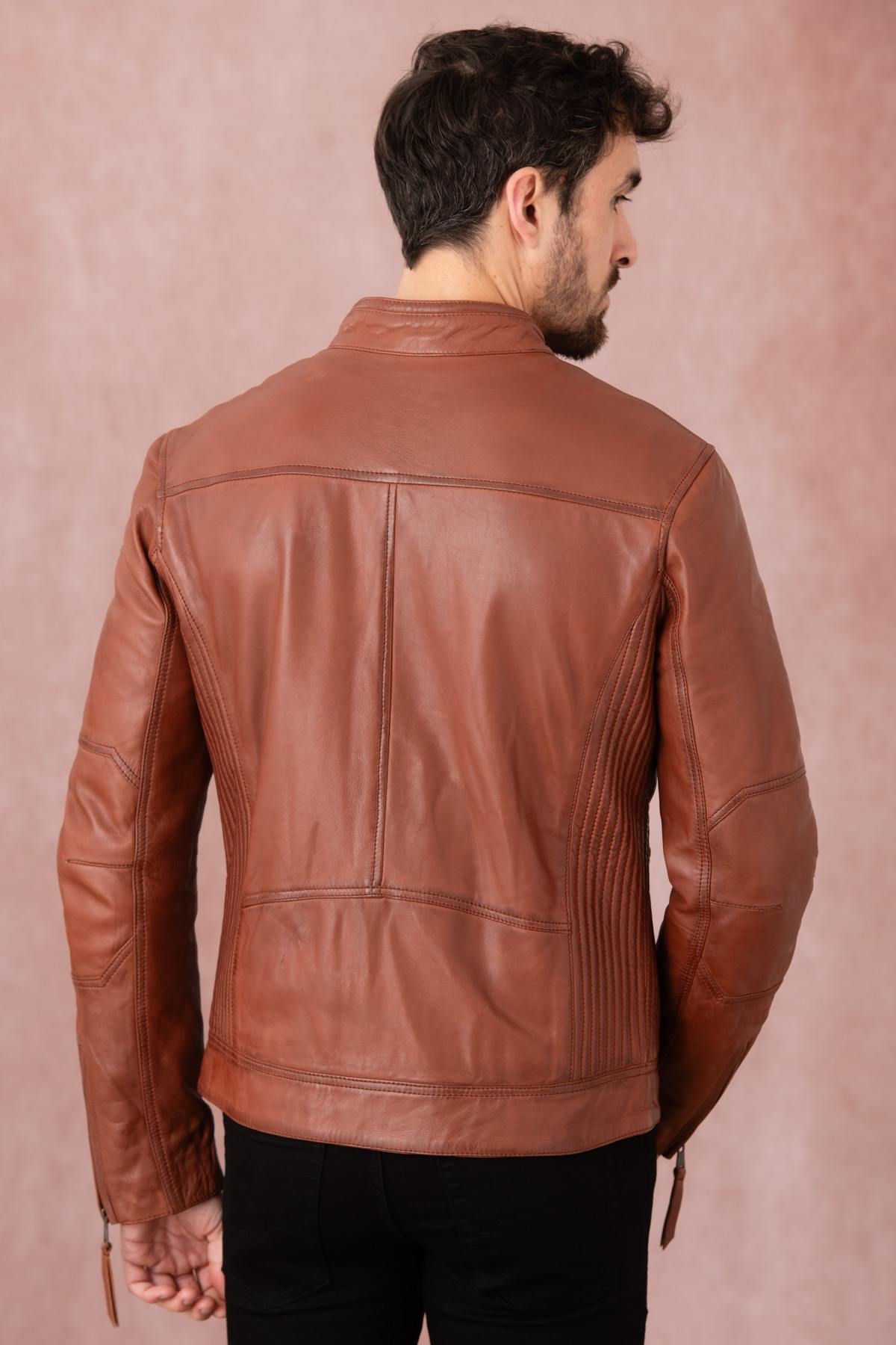 Cognac sheepskin biker jacket, rugged yet refined for urban style. - Image n°5