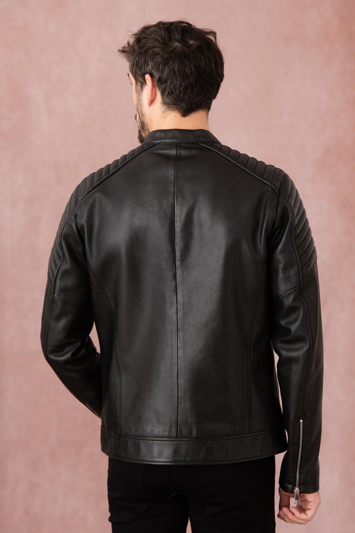 Redskins' Martini Pickle: a black sheepskin jacket with biker style. - Image n°5