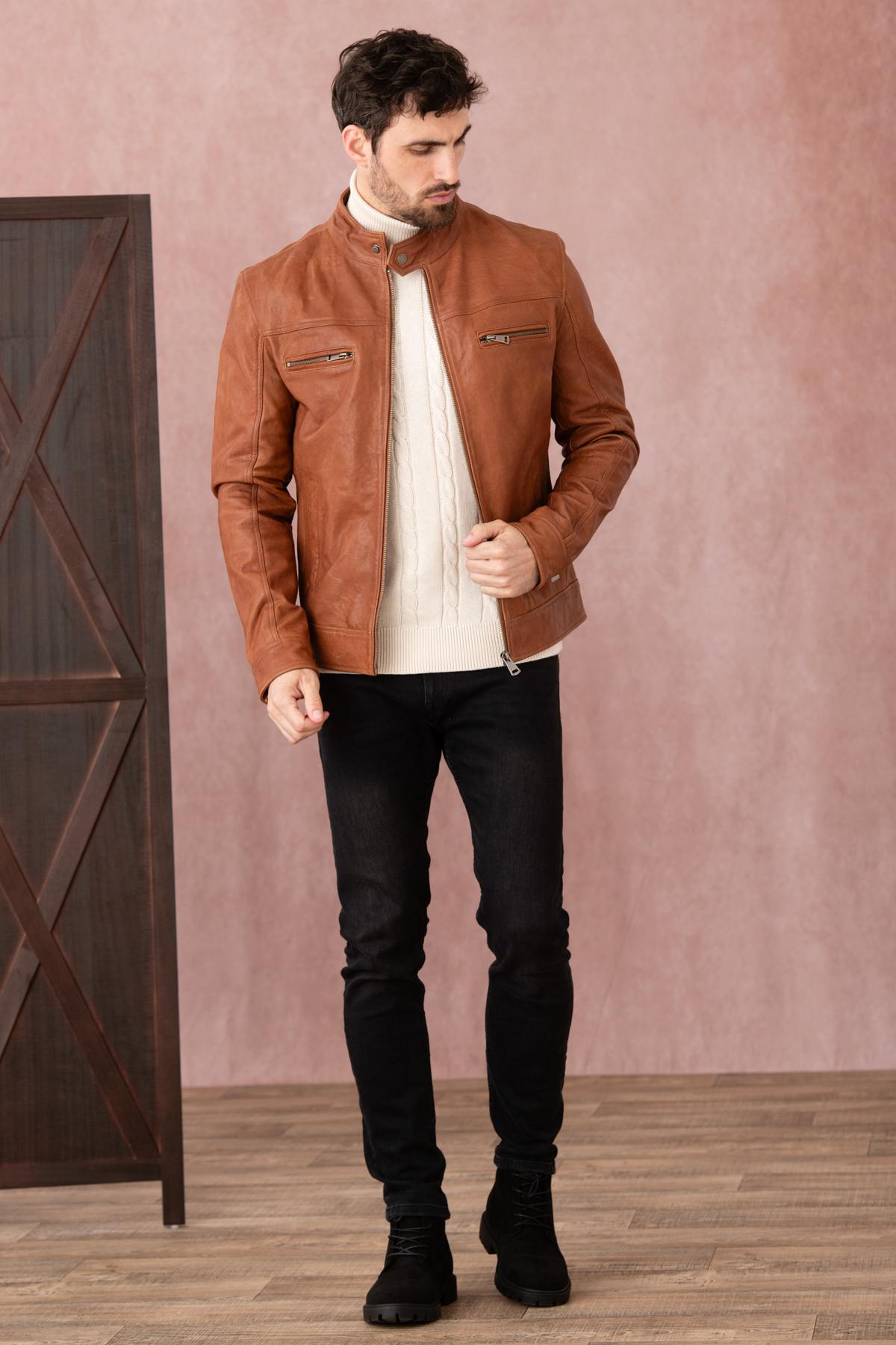 Earth tan sheepskin jacket: warm, soft, and timelessly stylish. - Image n°2