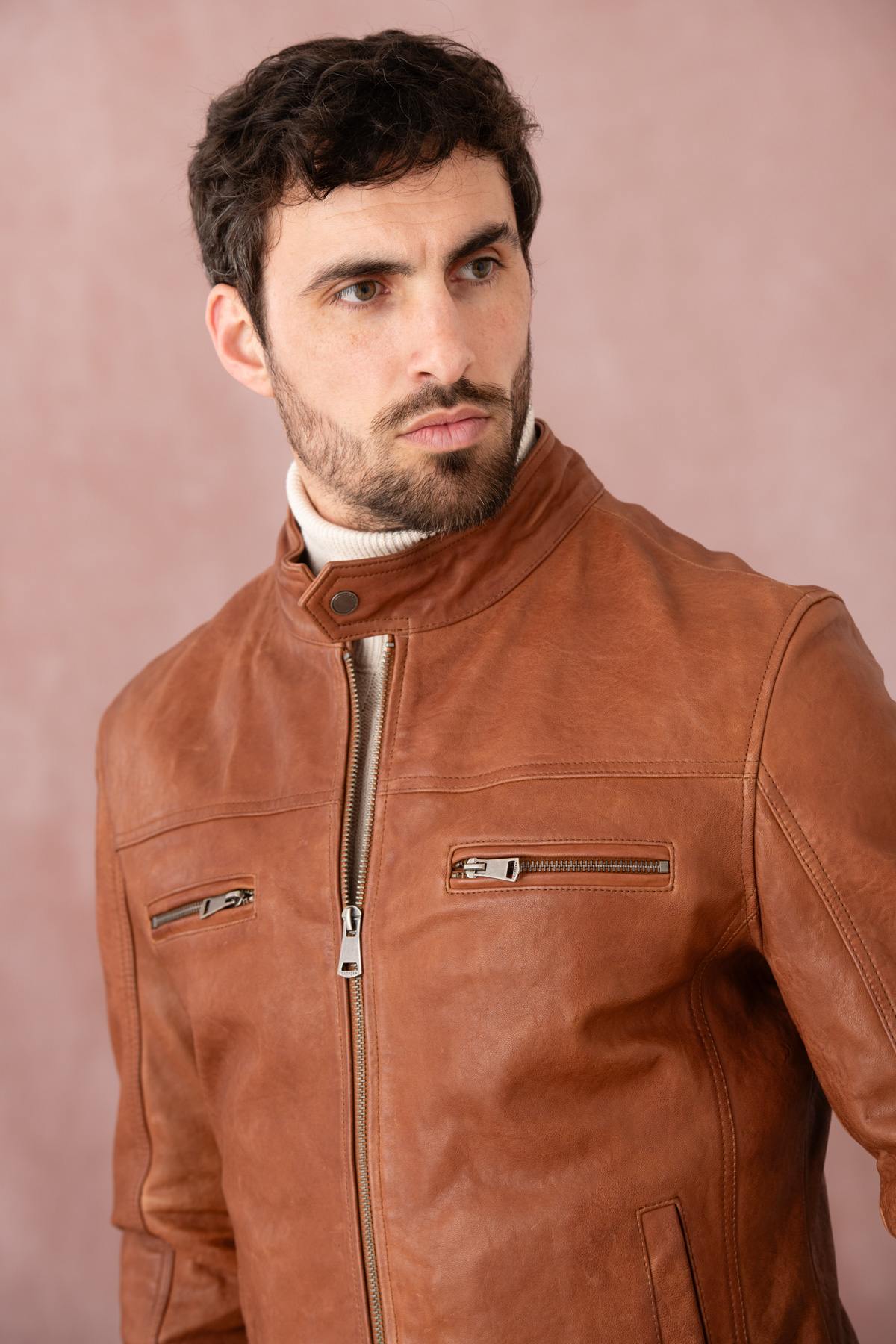 Earth tan sheepskin jacket: warm, soft, and timelessly stylish. - Image n°8