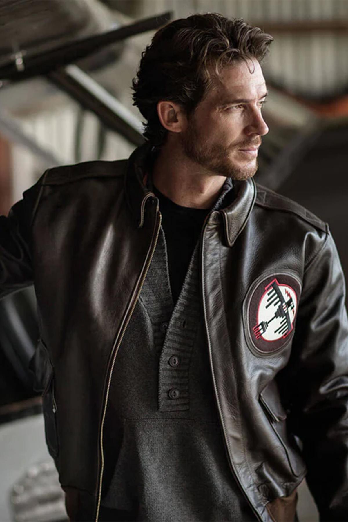 Brown leather aviator jacket - Image n°1