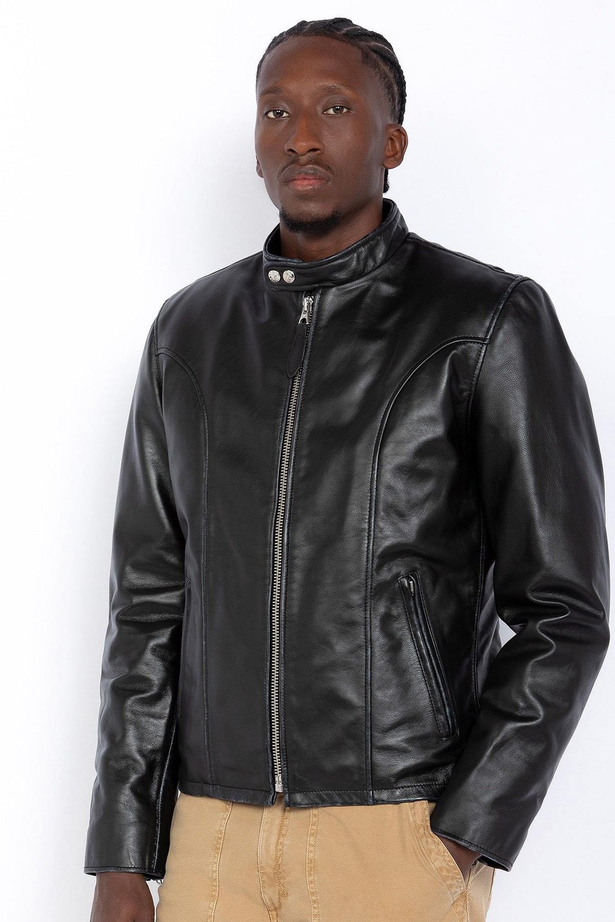 A timeless Schott cowhide jacket with biker collar and regular fit. - Image n°5