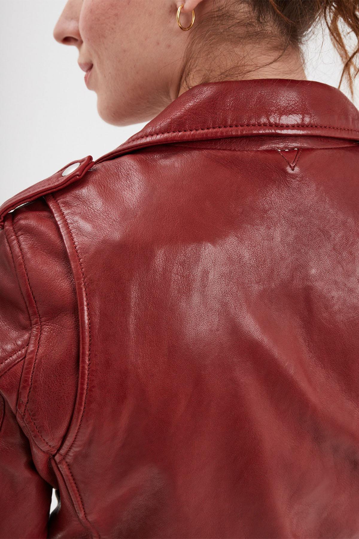 Vegetable-tanned lambskin biker in red chili, washed for a soft touch. - Image n°6