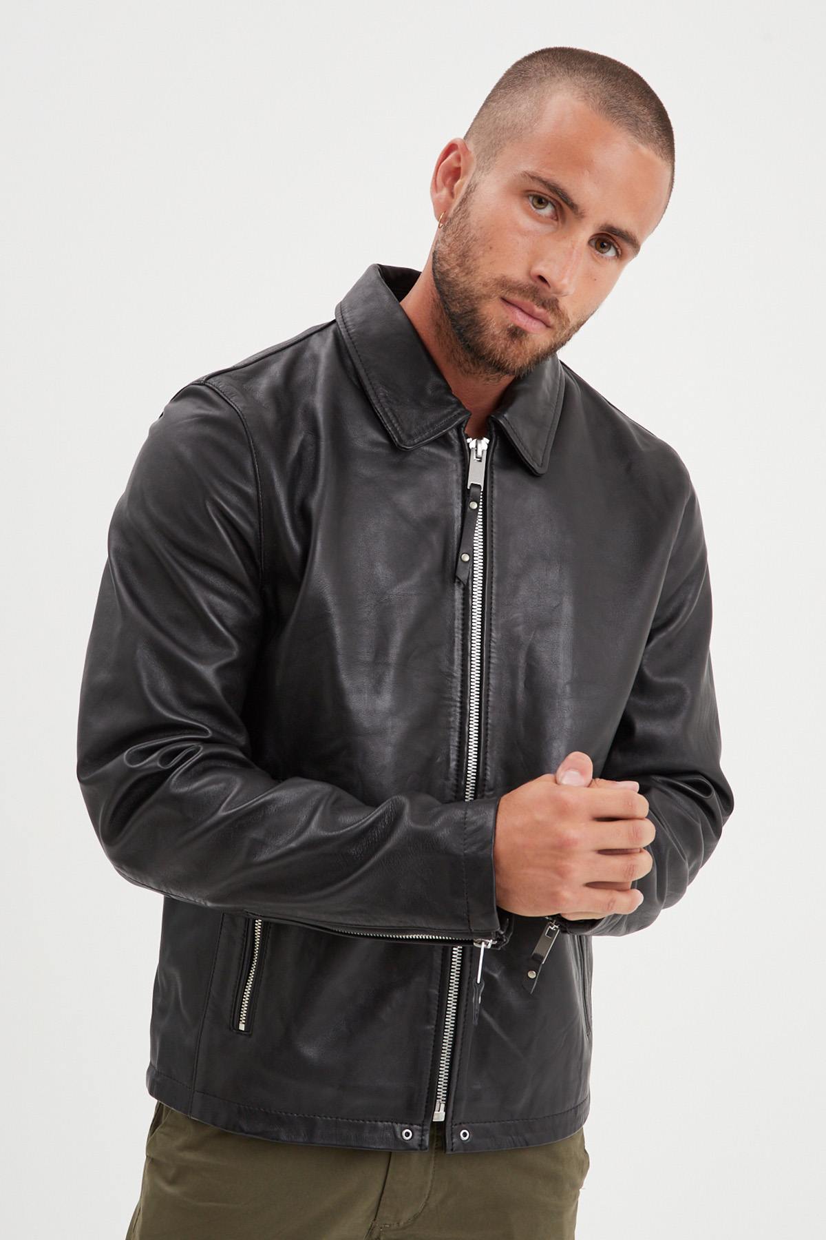Daytona's black lambskin jacket: soft, tailored, and timeless. - Image n°1