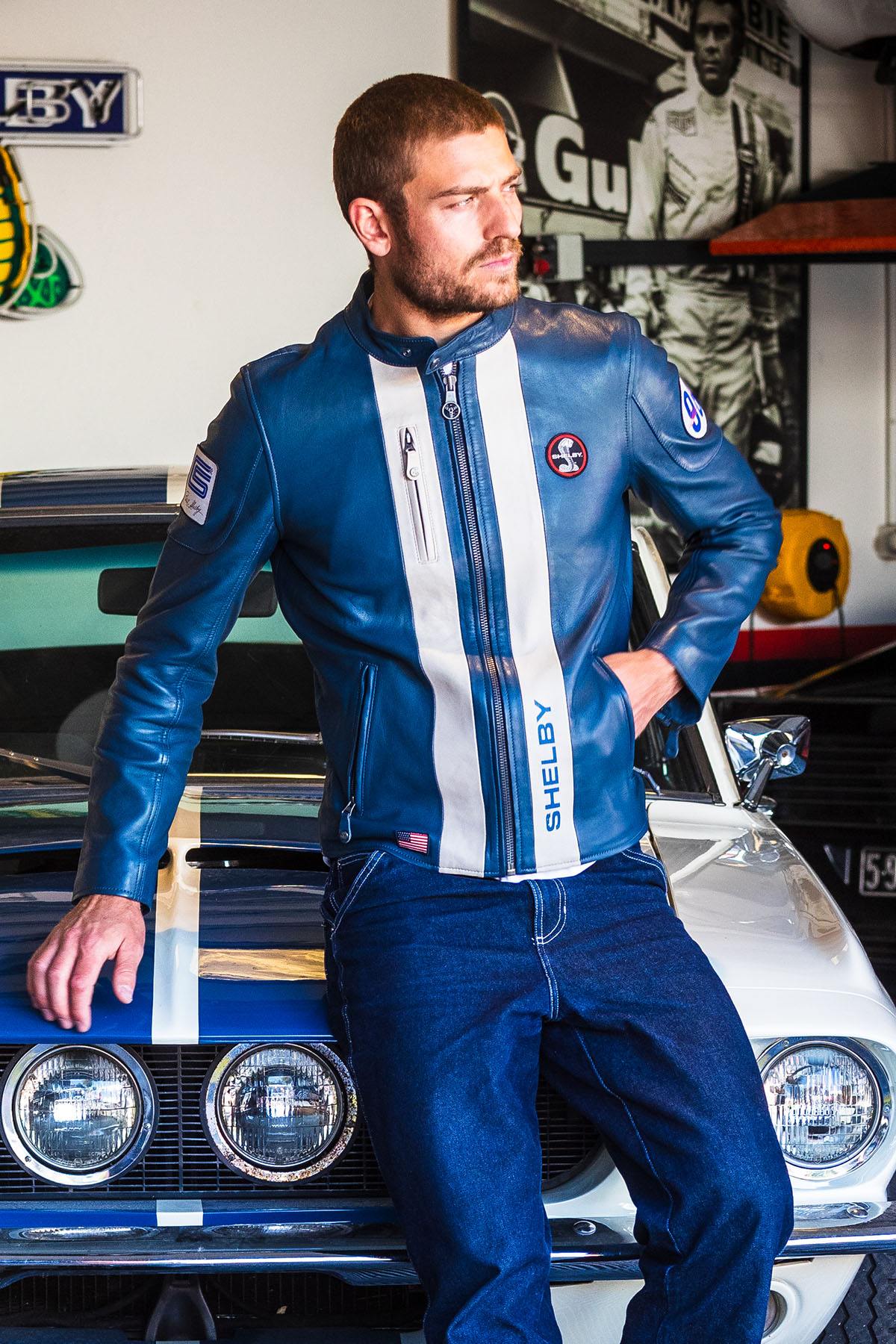 Royal blue sheepskin jacket, lightweight and racing-inspired. - Image n°1