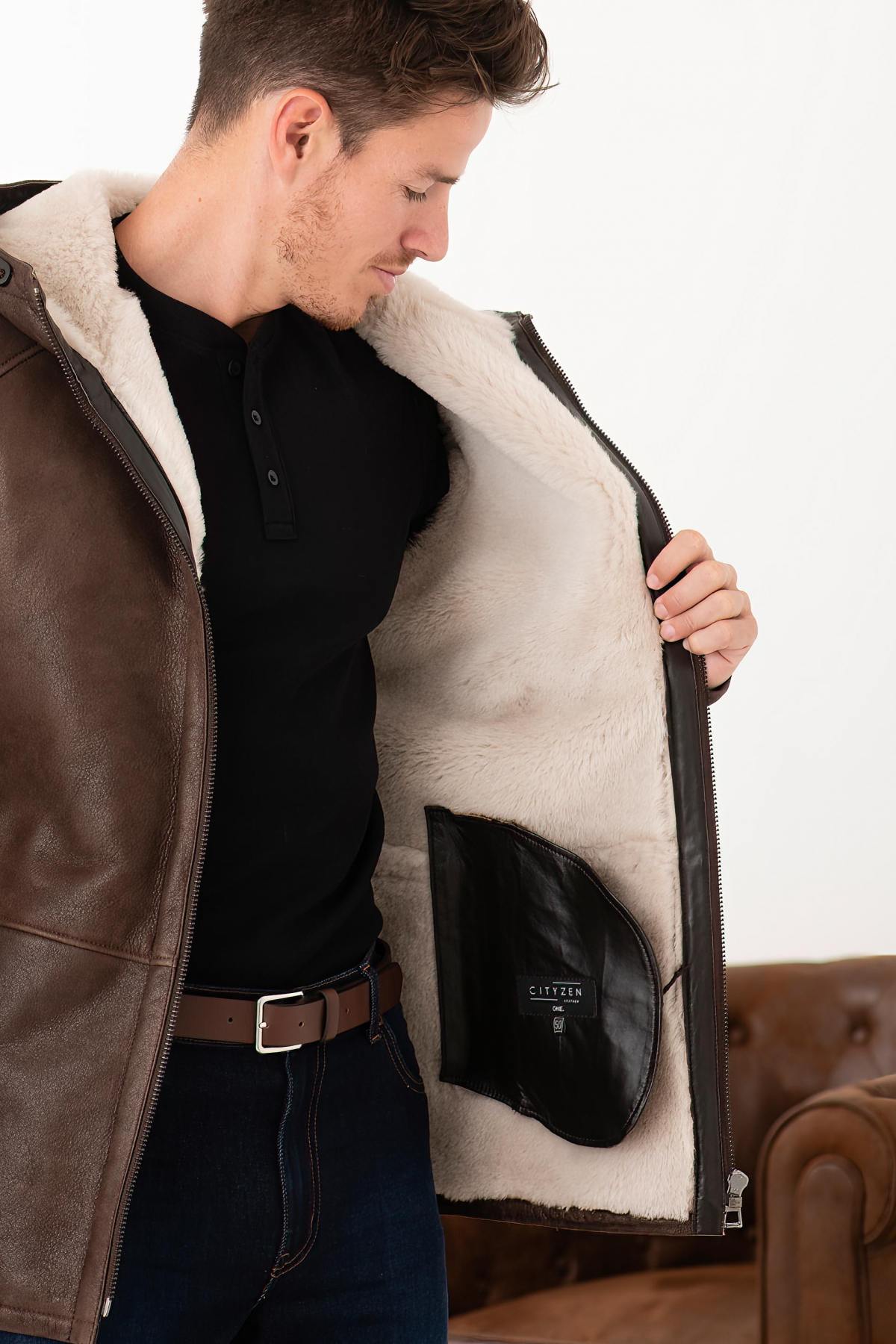 Deep brown lambskin, regular fit-warm, supple, and timelessly stylish. - Image n°5