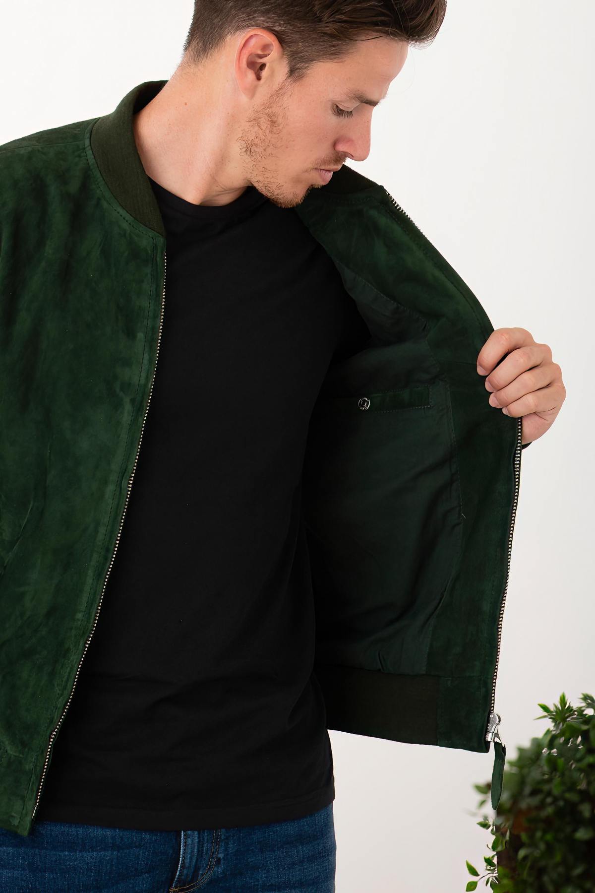 Schott's LC300 in soft green suede goatskin, perfect for spring. - Image n°6