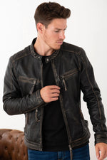 Aged-black sheep leather jacket. Slim fit, zipped pockets and cuffs. - Image n°7