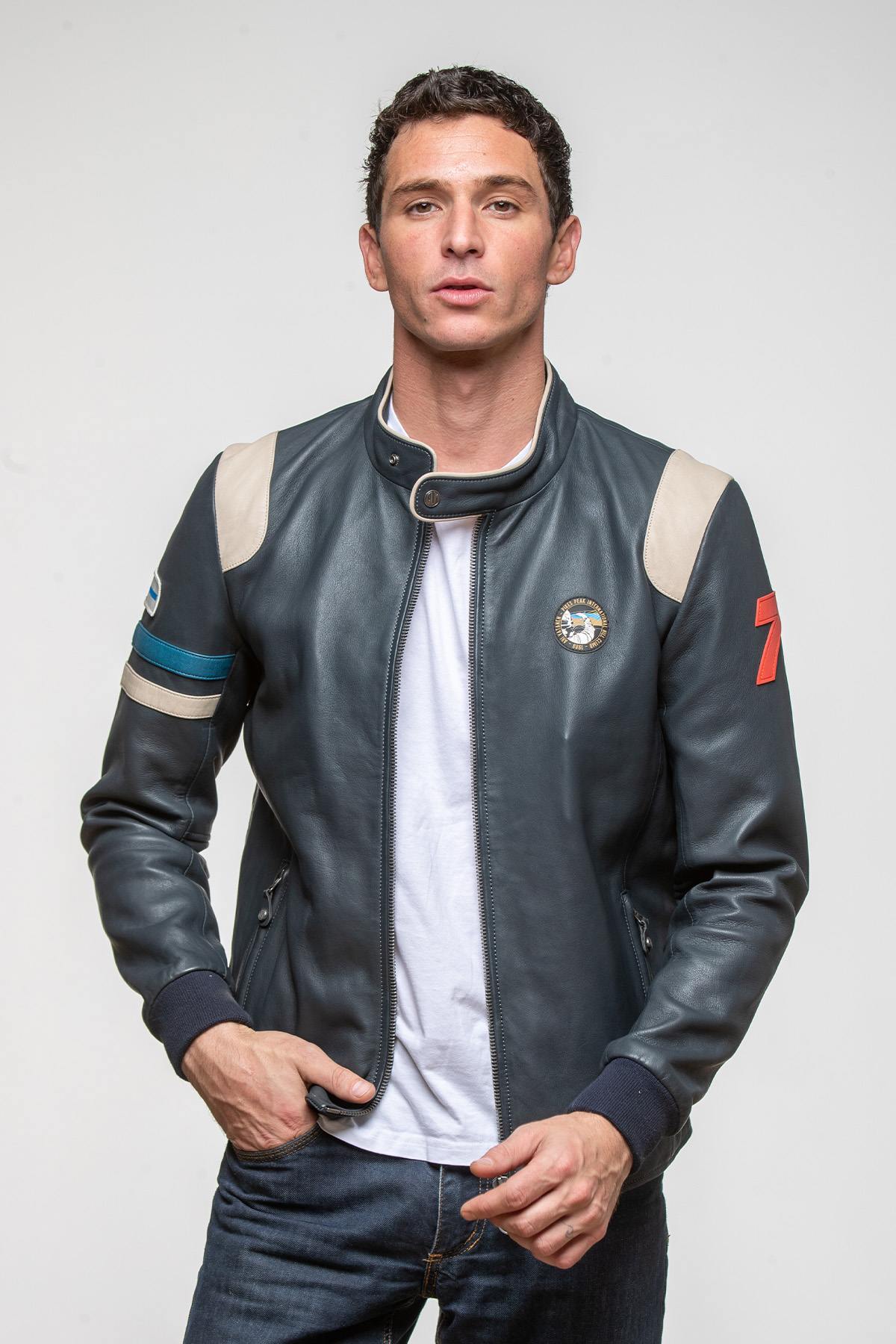 Navy sheepskin jacket honouring Ari Vatanen's motorsport heritage. - Image n°3