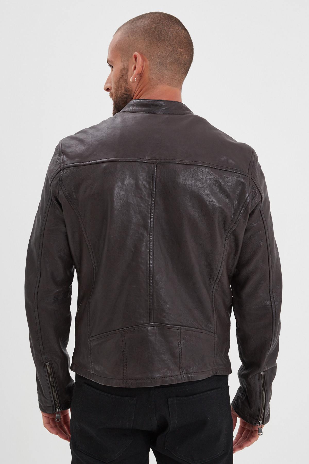 Supple lambskin, dark brown, vegetable-tanned. Zip-front biker jacket. - Image n°5