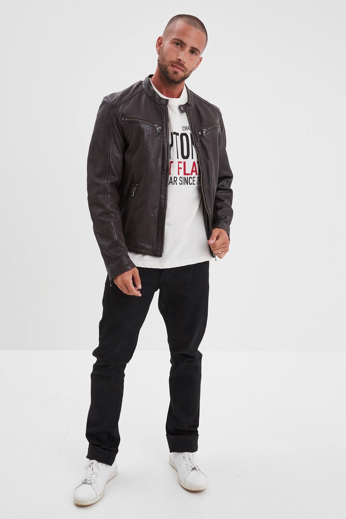Supple lambskin, dark brown, vegetable-tanned. Zip-front biker jacket. - Image n°2