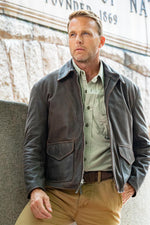 Full-grain horsehide jacket, rugged and weather-ready for expeditions. - Image n°1
