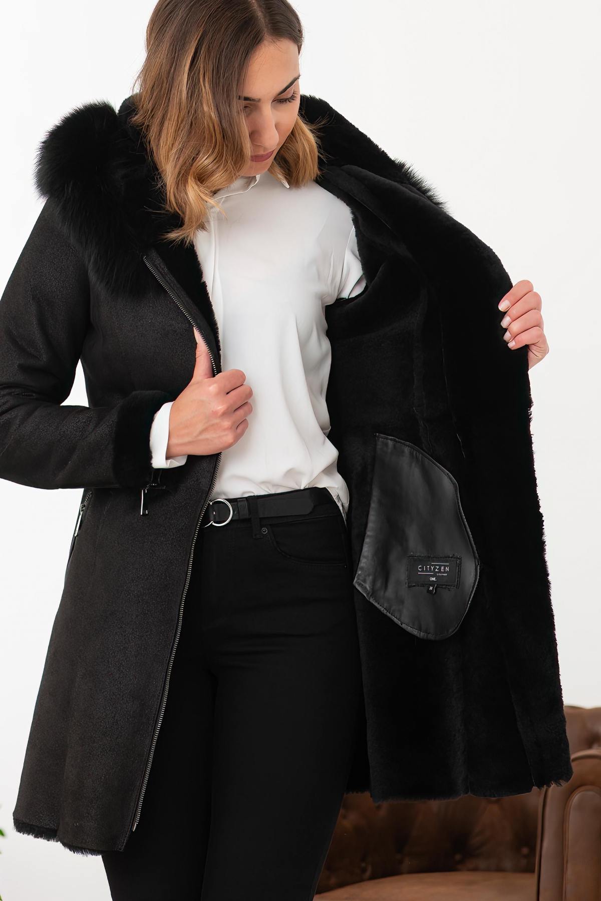 3/4 merino shearling coat with fox-fur-trimmed hood and nubuck finish. - Image n°6