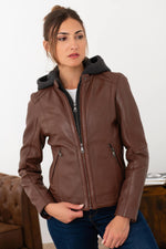 Effortlessly stylish cognac lambskin jacket with a detachable hood. - Image n°4