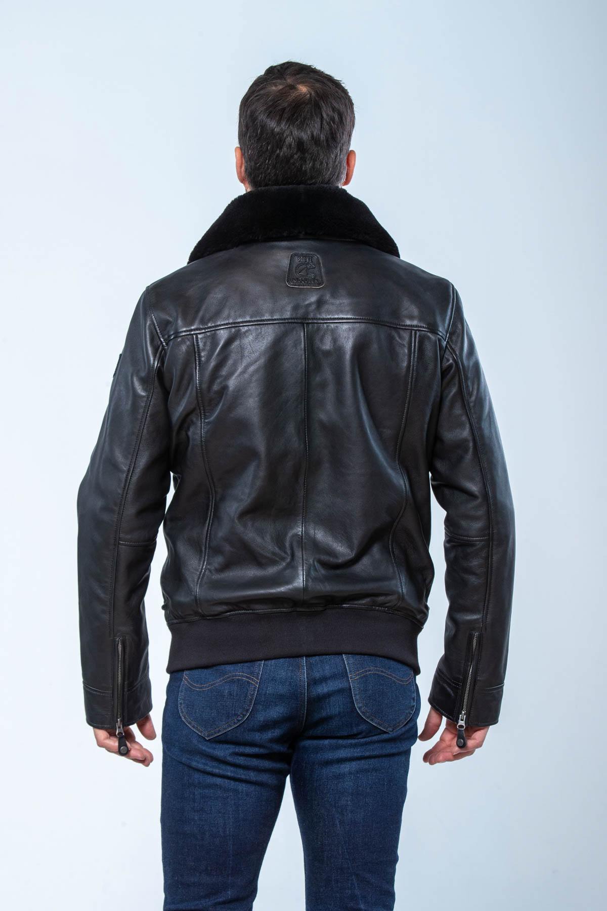 Steve McQueen black leather jacket with fur collar - Image n°5