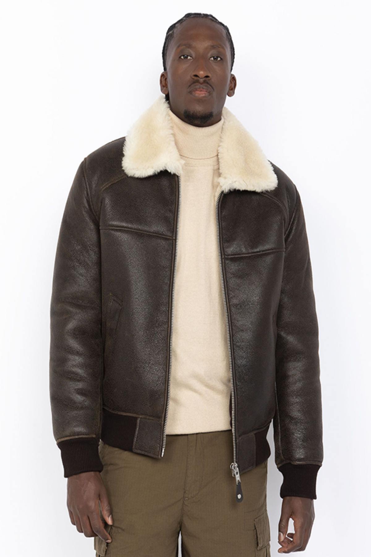 Schott's brown aviator in reversed sheep leather. Fur collar, warm. - Image n°1