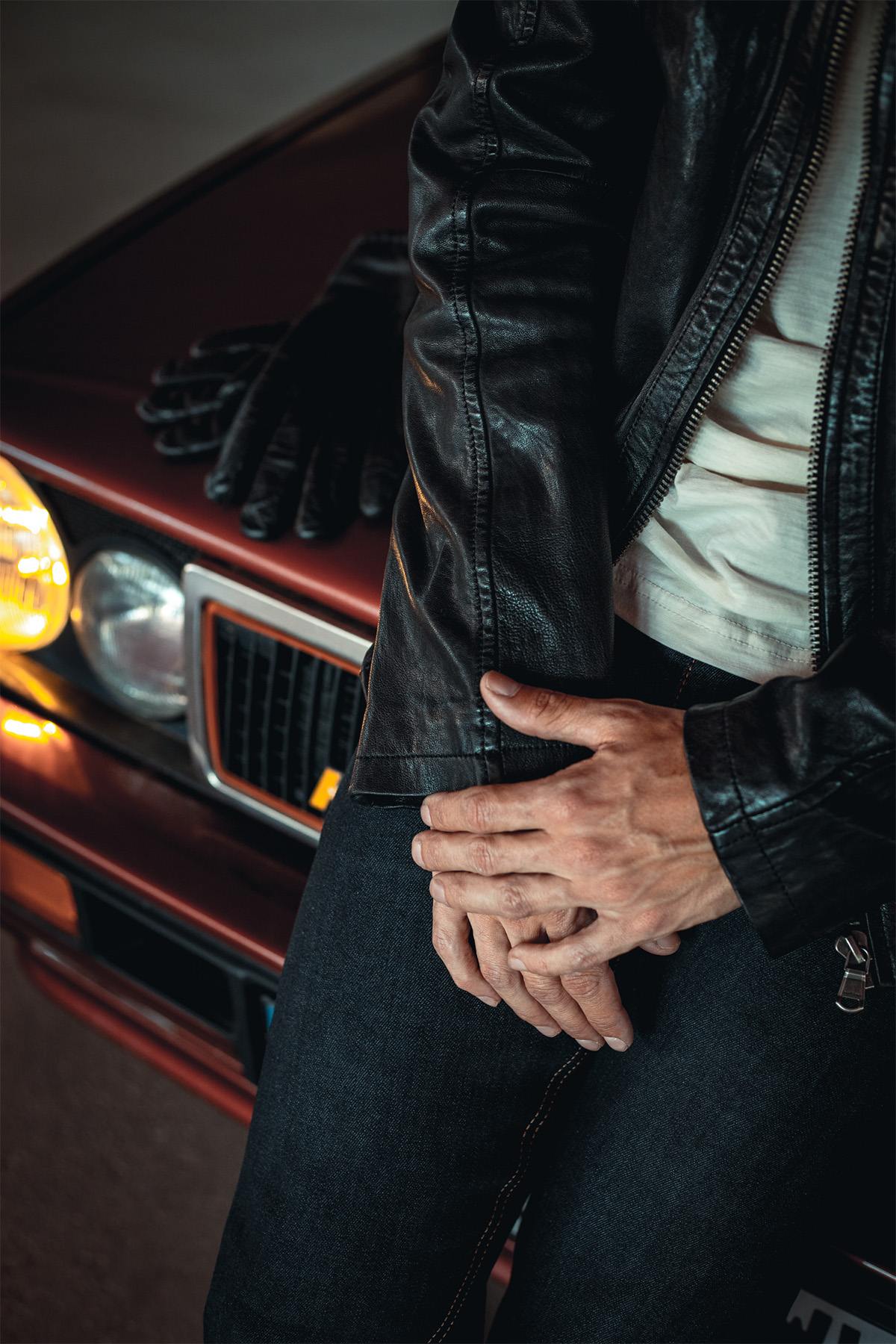 Daytona black lambskin jacket. Vegetable-tanned, moto collar. - Image n°5