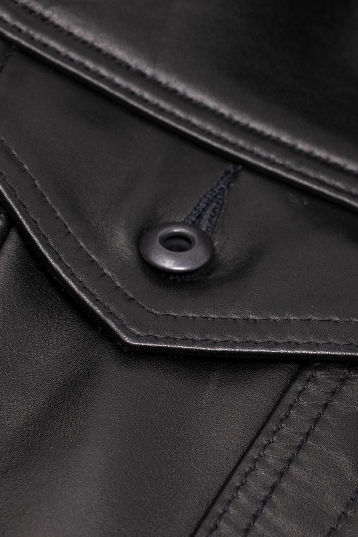 Slim-fit trucker jacket in full-grain cowhide, crafted by Schott USA. - Image n°9