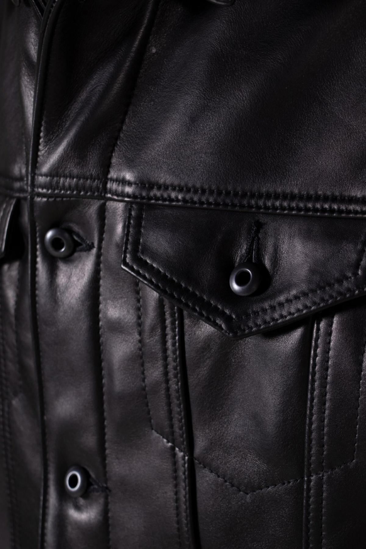 Slim-fit trucker jacket in full-grain cowhide, crafted by Schott USA. - Image n°4