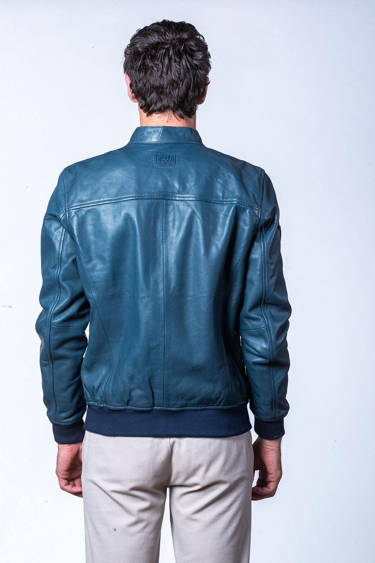 Royal blue lambskin jacket, supple and lightweight, with biker flair. - Image n°5