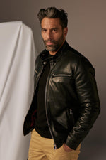 Redskins' black lambskin biker jacket: sleek, sharp, and adjustable. - Image n°4