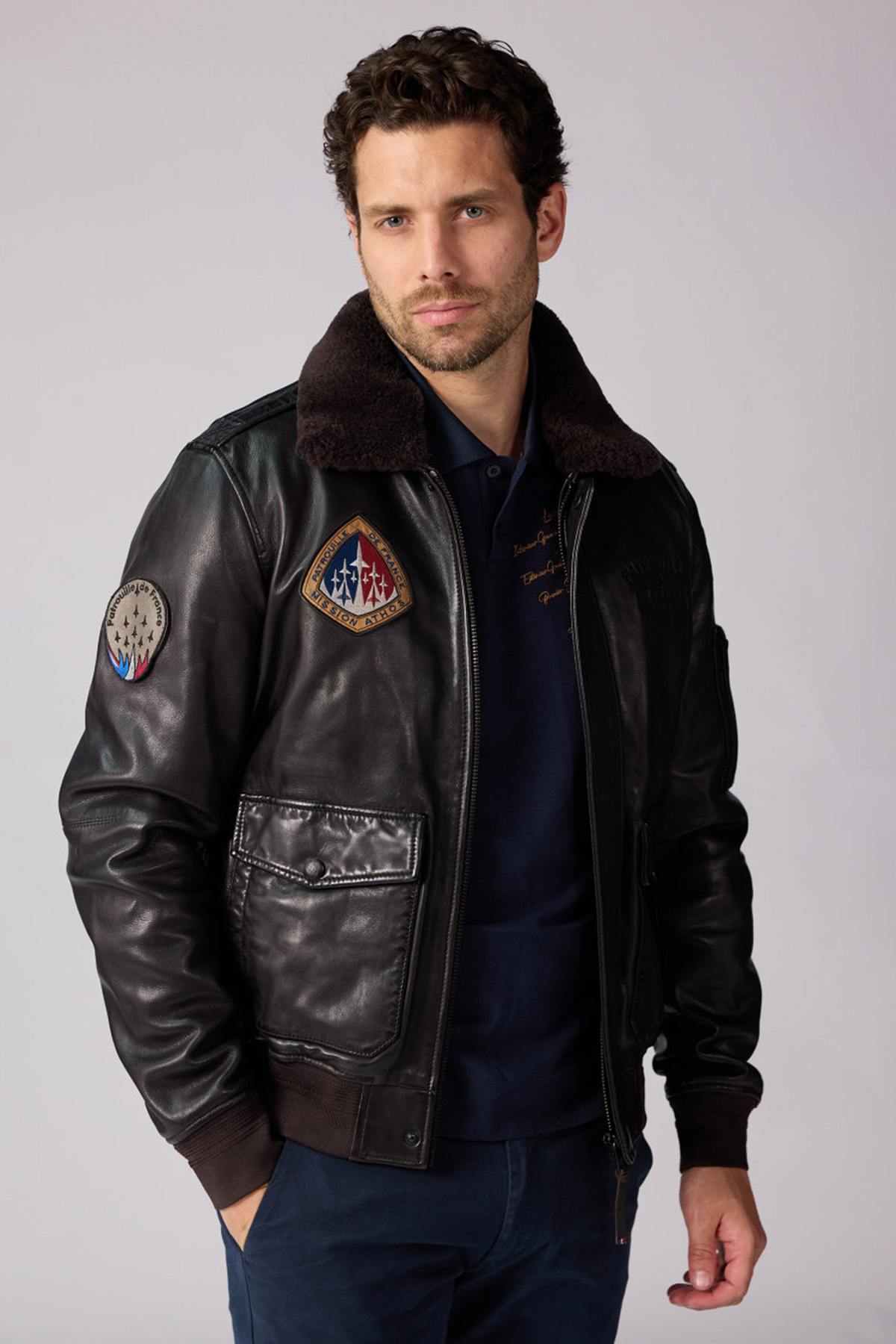 Brown lambskin aviator jacket with Patrouille de France patches. - Image n°1