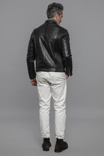 Reversible lambskin jacket: biker style or quilted warmth in one. - Image n°5