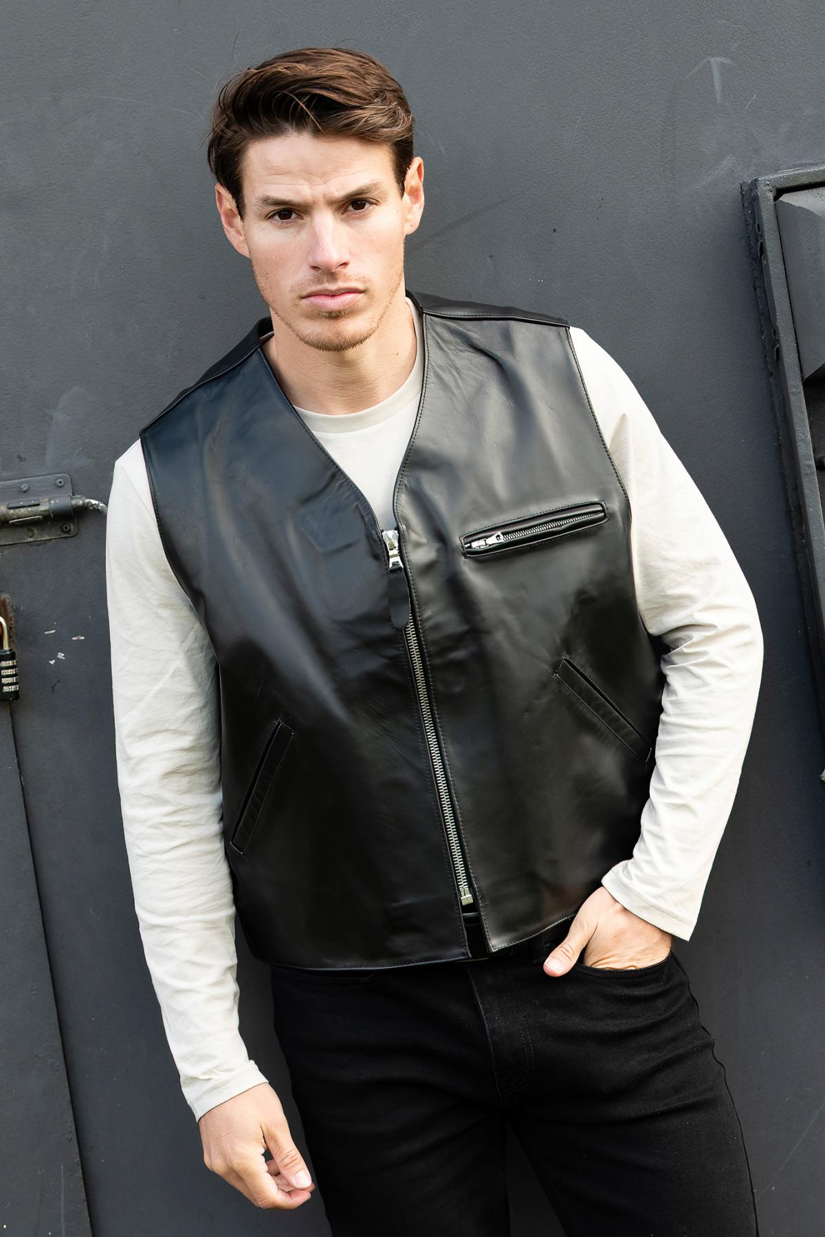 French-crafted horsehide waistcoat with Harris Tweed lining by Buco. - Image n°1