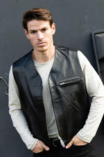 French-crafted horsehide waistcoat with Harris Tweed lining by Buco. - Image n°6