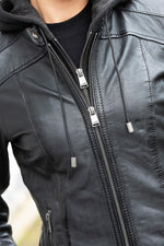 Black lambskin jacket with removable hood, slimfit and rock-inspired. - Image n°6