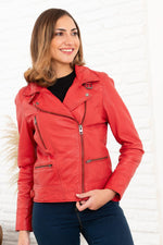 Fiery red perfecto in soft, vegetable-tanned sheepskin. - Image n°3