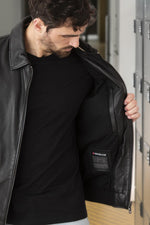 Black leather bomber jacket with shirt collar inspired by Teddy Varsity - Image n°5